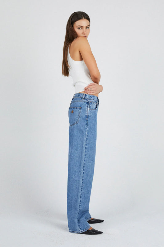 Abrand Carrie Slouch Jean